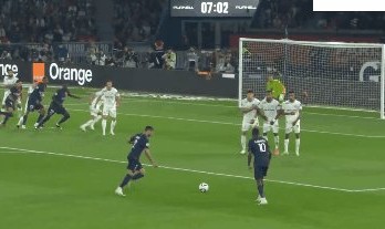 9393体育官方网站-【法甲】巴黎4比0马赛 贡萨洛·拉莫斯梅开二度