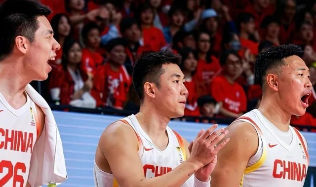中国男篮世预赛总结：赵继伟、胡金秋满分，三人或无缘国家队资格