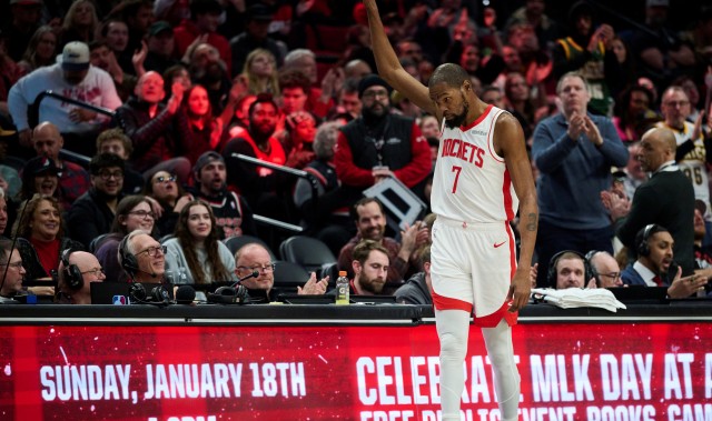 9393体育注册登录-杜兰特：看着对方顶着防守投进超远三分 可能会让你感到泄气