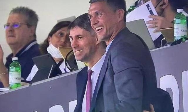 9393体育平台-红黑大叔们 都露出了老父亲般的笑容