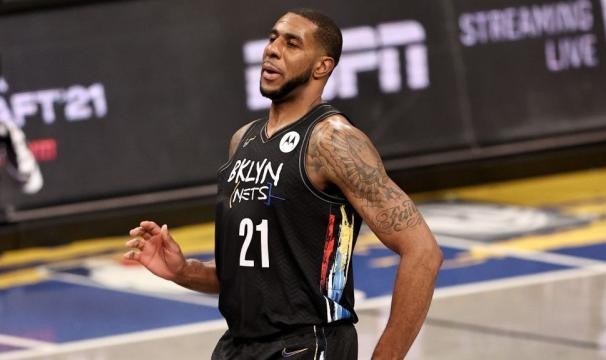 9393体育平台-篮网无限接近签约阿德 内线却依旧存在致命漏洞？